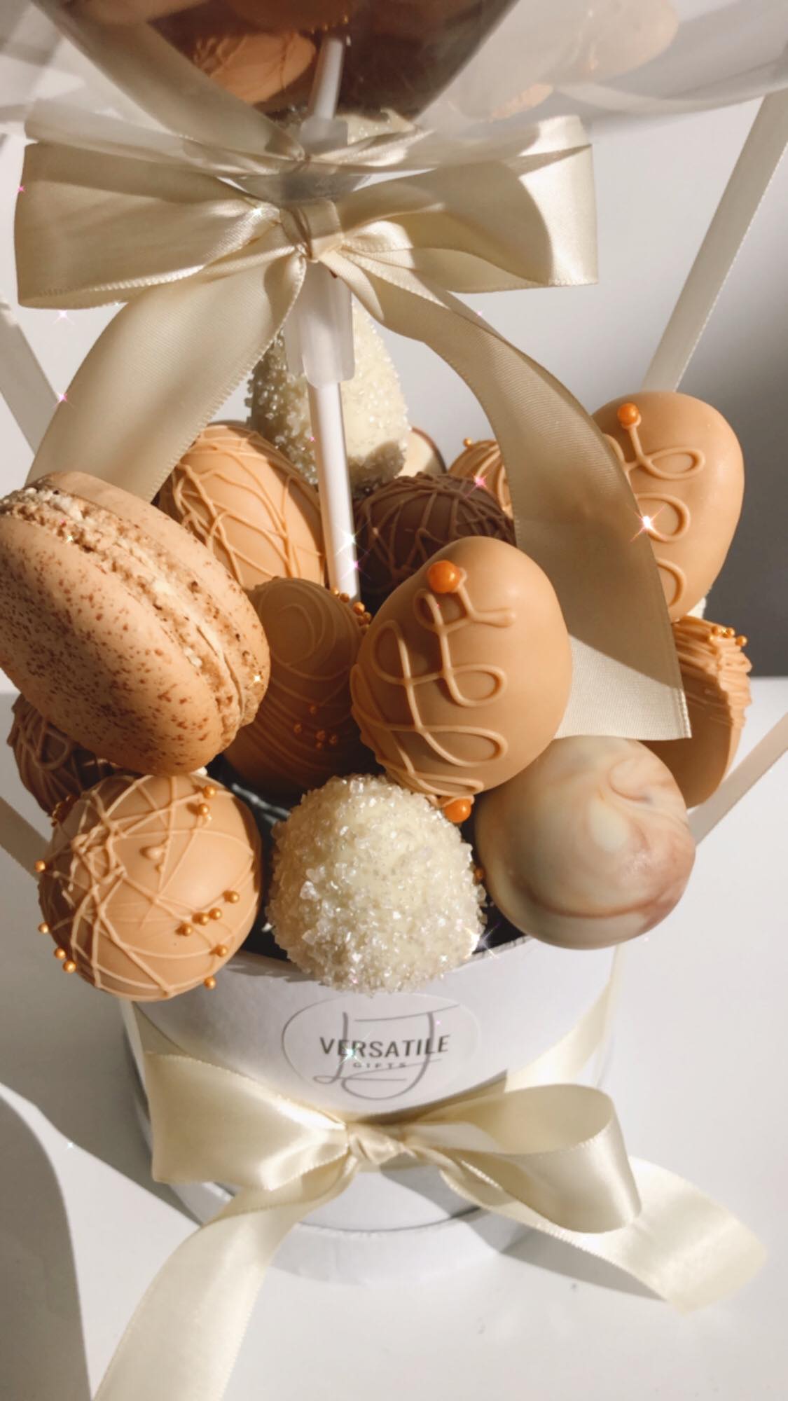 Nude Balloon Box – Customised • Versatile Gifts Sydney